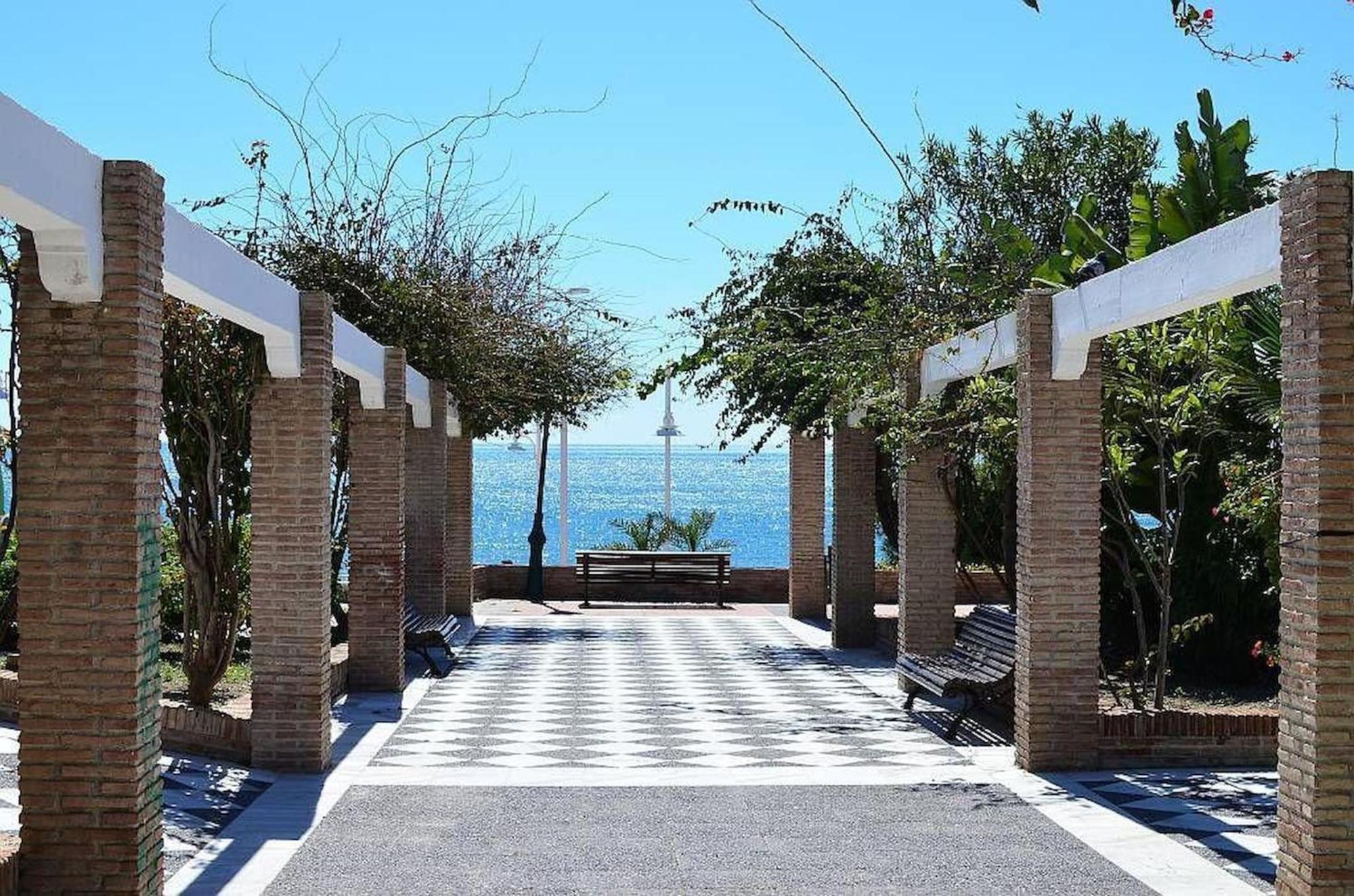 Ferienwohnung Atico Jimena Granada En El Centro De Nerja Exterior foto